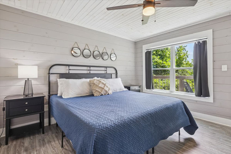 Room 3, Mountain View Beauty by Beyond Expectations, Sevier
