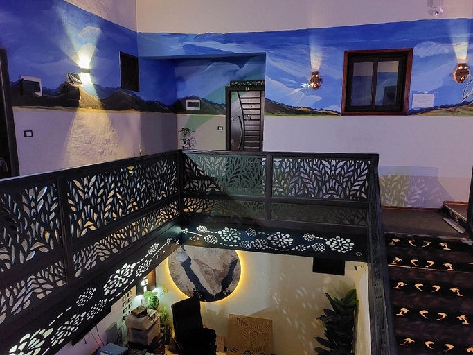 Others 2, Shabana House Motel, Sant Katrin