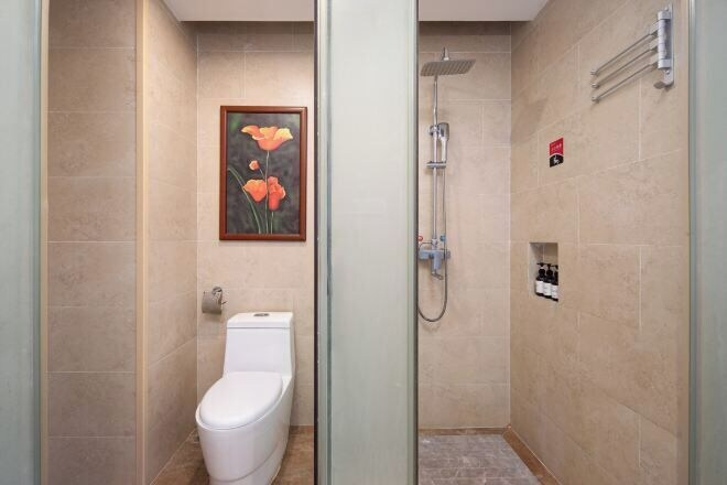 Bathroom 4, Lettry Holiday Hotel, Hainan