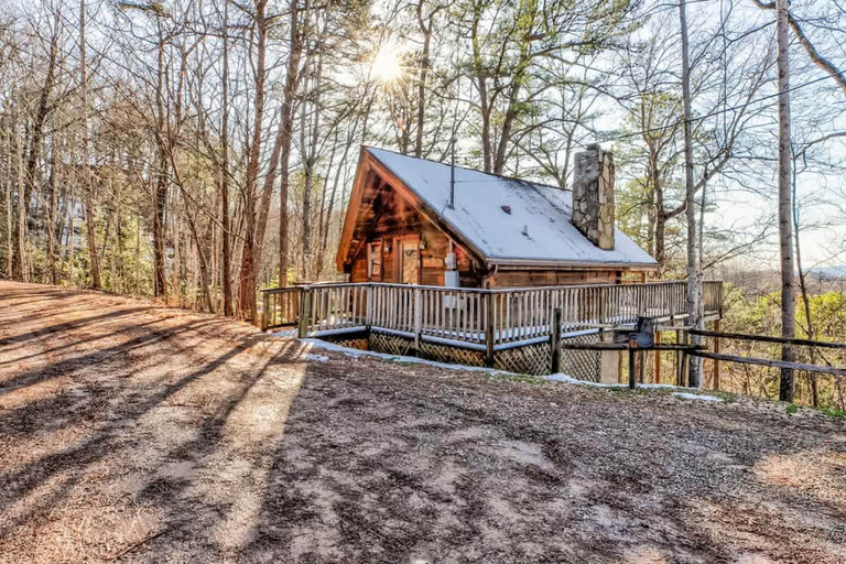 Room 3, Cute Studio Cabin Views Private Hot Tub Relax, Sevier