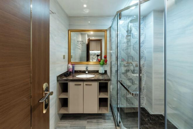 Bathroom, TK Star by Caerus Management, Phnom Penh