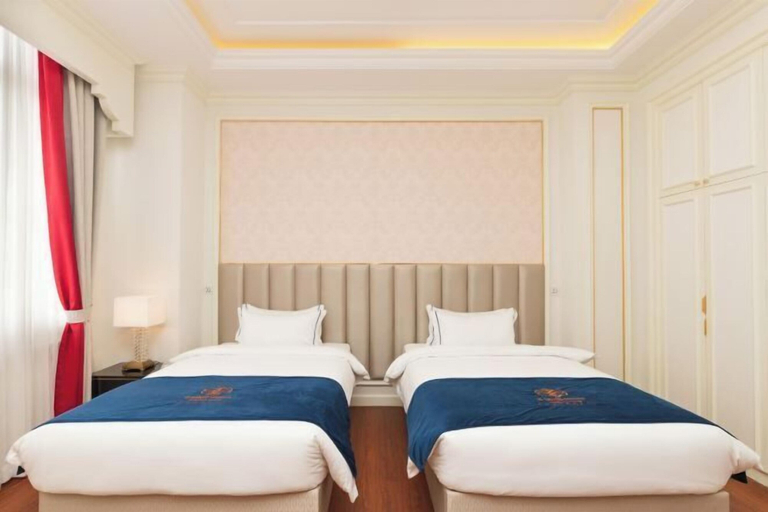 Bedroom 4, The Premier Palace Hotel and Spa, Ruessei Kaev