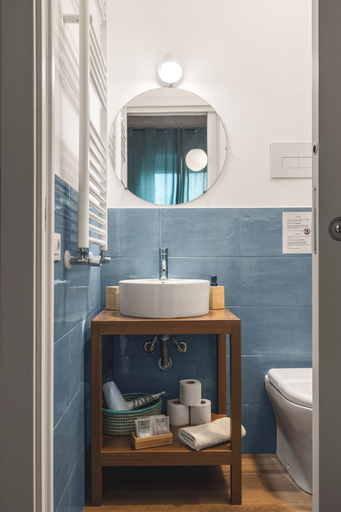 Bathroom 5, Dante Suites, Palermo