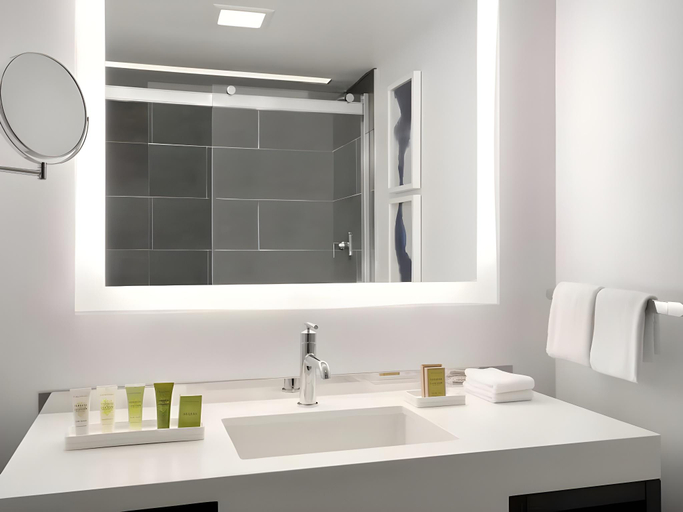 Bathroom 4, World of Blue, Bergen