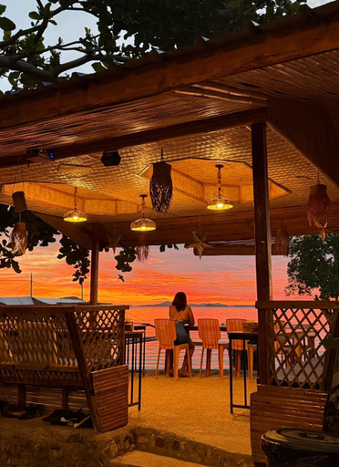Food & Drinks, Stone Manor Inn, Busuanga