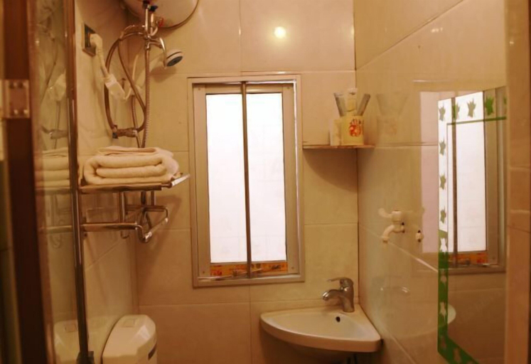 Bathroom 3, pby, Zunyi