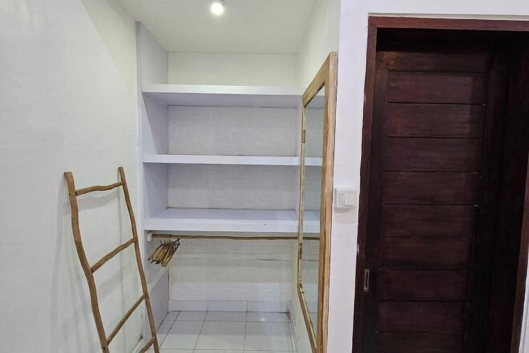 Others 5, Chris Homestay, Badung