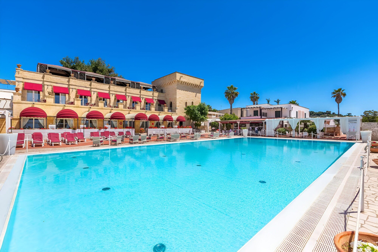 Pool 3, APPARTAMENTO SUPERIOR 806, Lecce