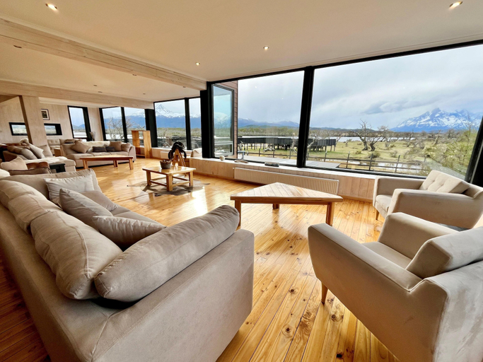 Living area 3, Pampa Lodge, Última Esperanza