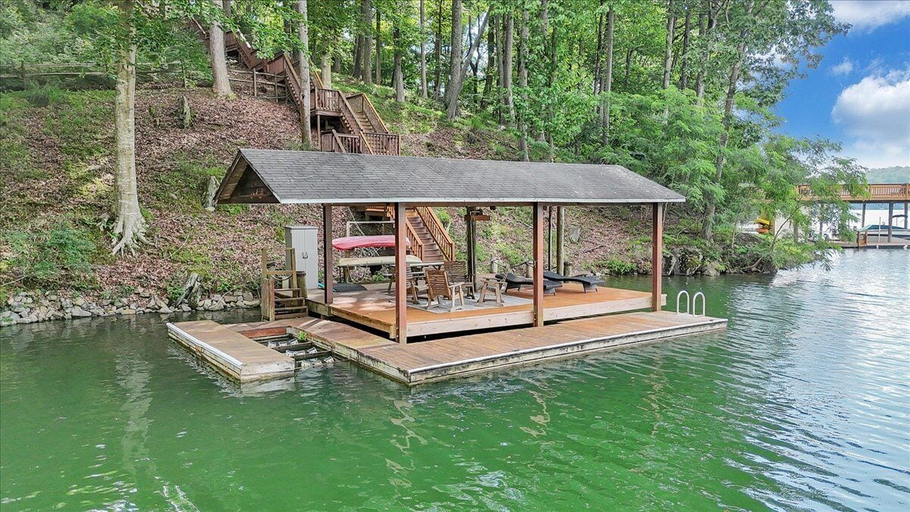 Dock 3, Reel Relaxed - Lakefront w/ Private Dock!, Bedford