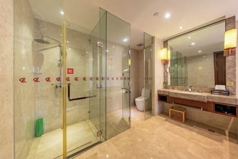 Bathroom 3, Luling Hotel, Ji'an