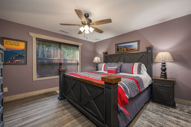 Bedroom 2, Smoky Pines Chalet, Sevier