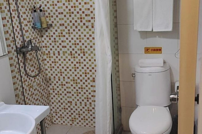 Bathroom 3, Home Inn (Beijing apple garden subway station store), Beijing