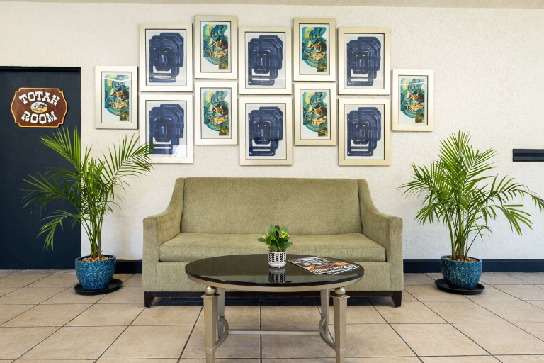 Others 2, Onyx Hotel, San Juan