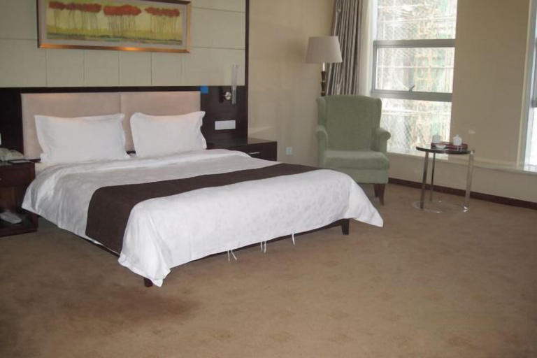 Bedroom, Changtai Palace Hotel, Ordos