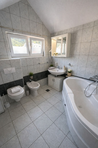 Bathroom 4, villa Sunce, Podgora
