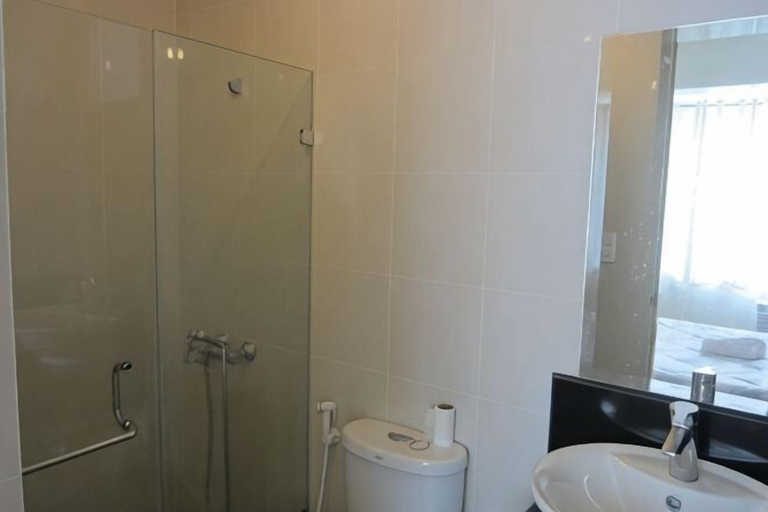 Bathroom, Palm Tree Genlex Condo, Pasay City