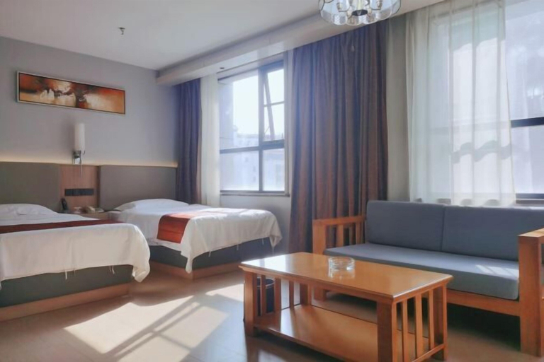 Bedroom 5, Zhenghe Holiday Hotel, Shangluo