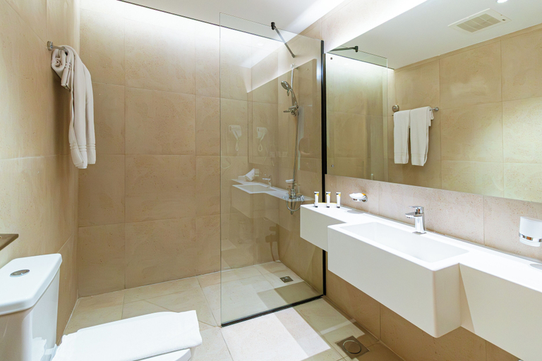 Bathroom 5, Hasana Suites, Al Madinah Al Munawwarah