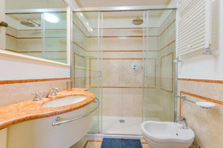 Bathroom 2, Alberto Flat - in front of the beach, Venezia