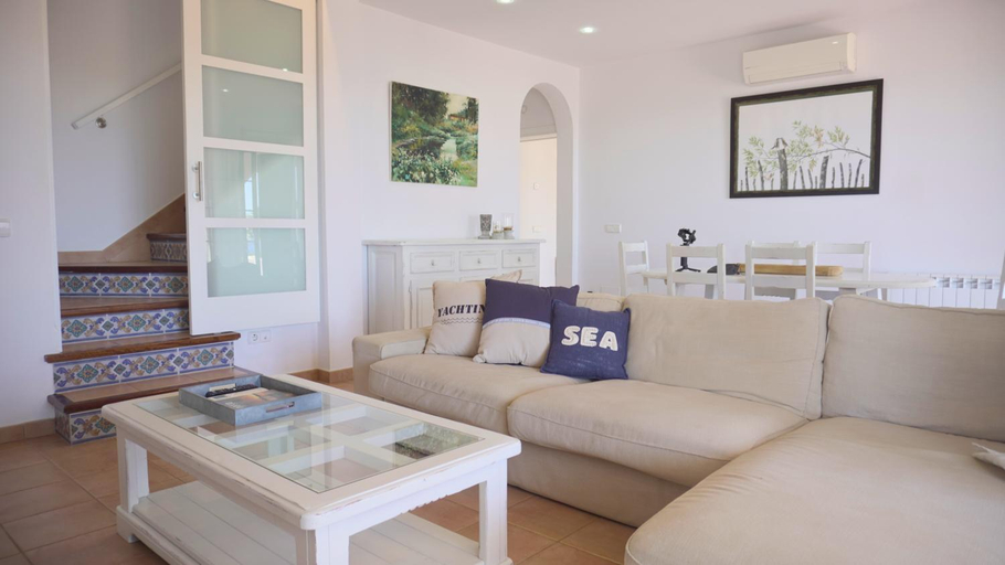Others 4, Villa Anita, Baleares