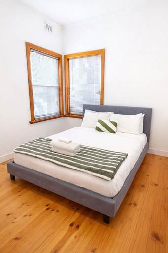 Room 3, 2BR Seaside Retreat in Largs North, Adelaide