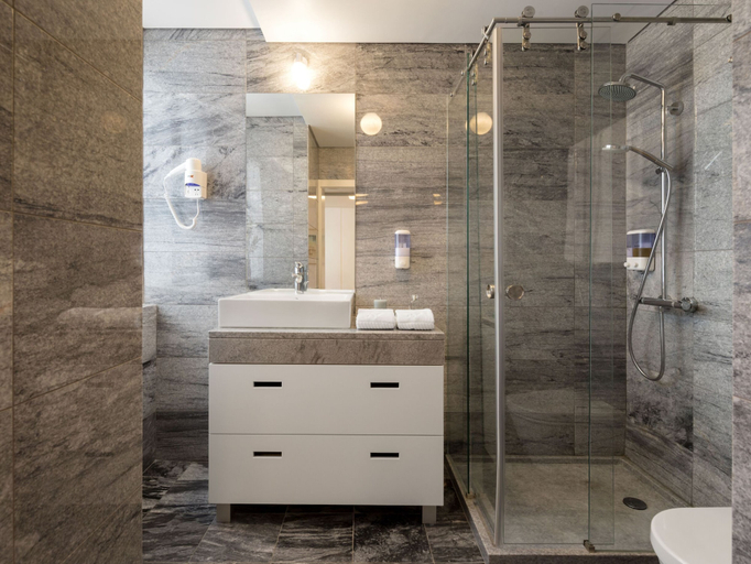Bathroom 4, LSA Baixa Castelo by Numa, Lisbon