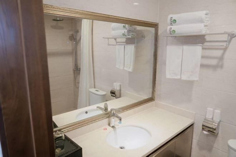 Bathroom 3, Jmunai Tourist Hotel, Altay