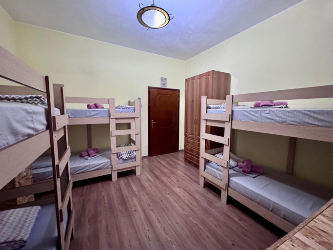 Bedroom 2, Blissful Hostel Family and Cozy Rooms, Shkodrës