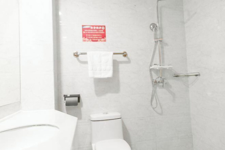 Bathroom 3, Kocemo Hotel, Yanbian Korean