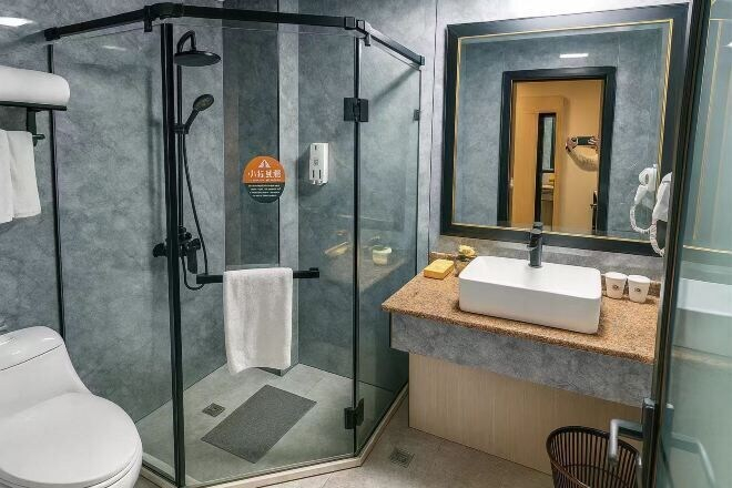 Bathroom 3, GreenTree Hotel (Shanghai Baotown Pier Normal University Affiliated Zhengda Middle School), Shanghai