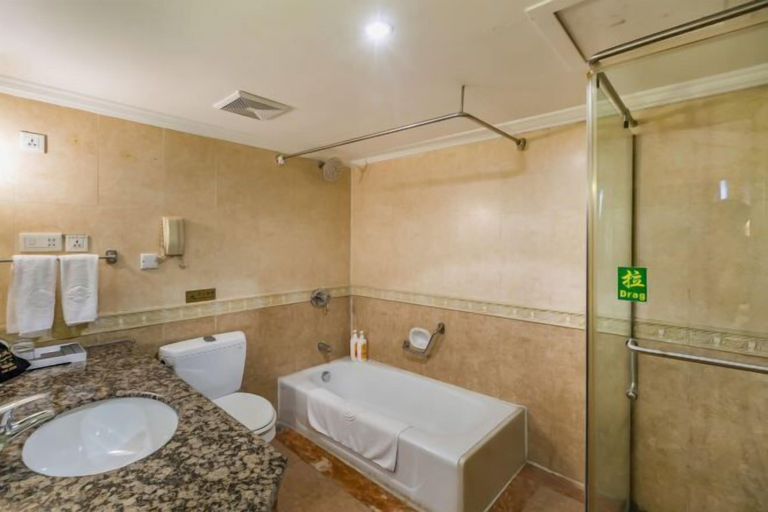Bathroom 4, Peony Hotel, Luoyang