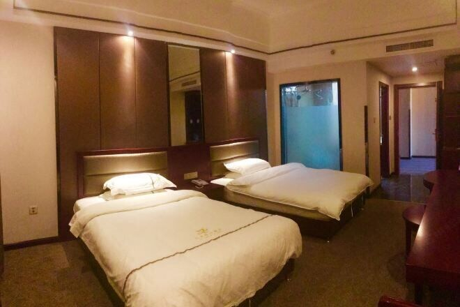 Bedroom 3, Jiulong Holiday Hotel, Hami