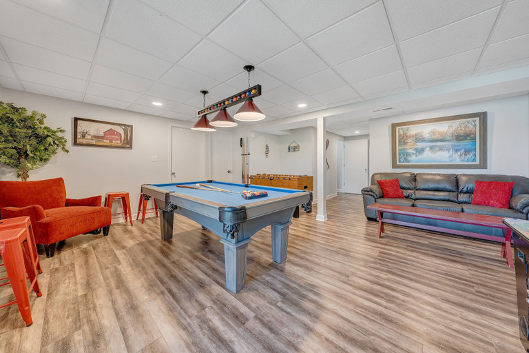 Game room 4, Lakeside Sunsets - Private Dock, Hot Tub & Firepit, Bedford