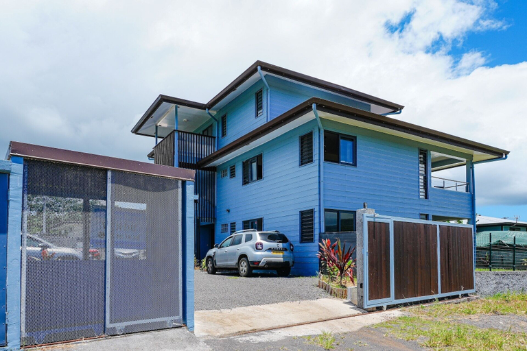 Exterior, Fare Taravao