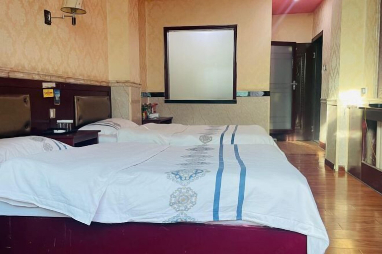 Bedroom 4, Xinyuan New Super 8 Express Hotel, Ili Kazakh