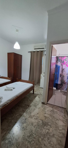 Bedroom 2, Pension Panagiota, Attica