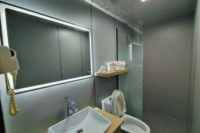 Bathroom 3, V Tour Hotel, Shanghai