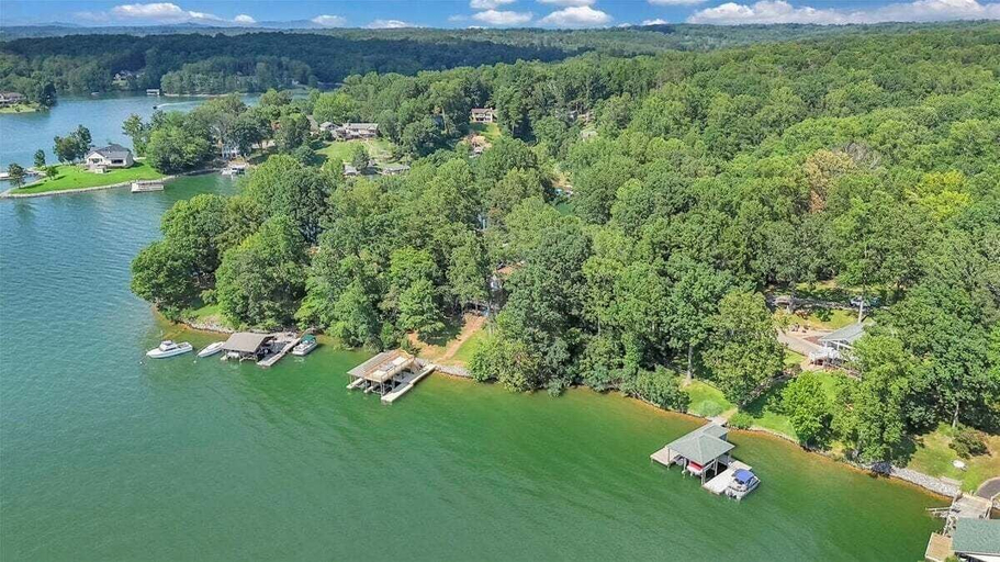 Aerial view 2, Sundance - Lakefront w/ Private Dock, Bedford