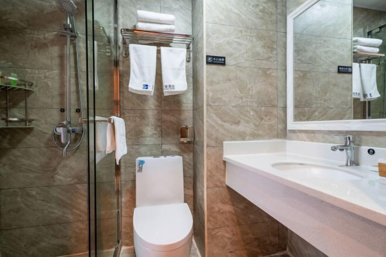 Bathroom 4, Fortune Hotel, Sanming