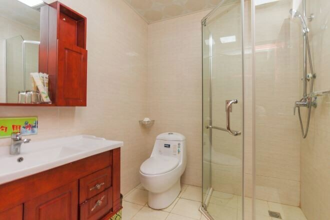 Bathroom 3, Huatai Express Chain Hotel, Wuxi