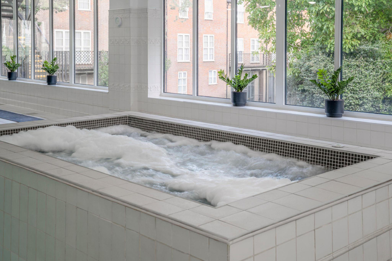 Bathroom 4, Bosworth Hall Hotel & Spa, Leicestershire