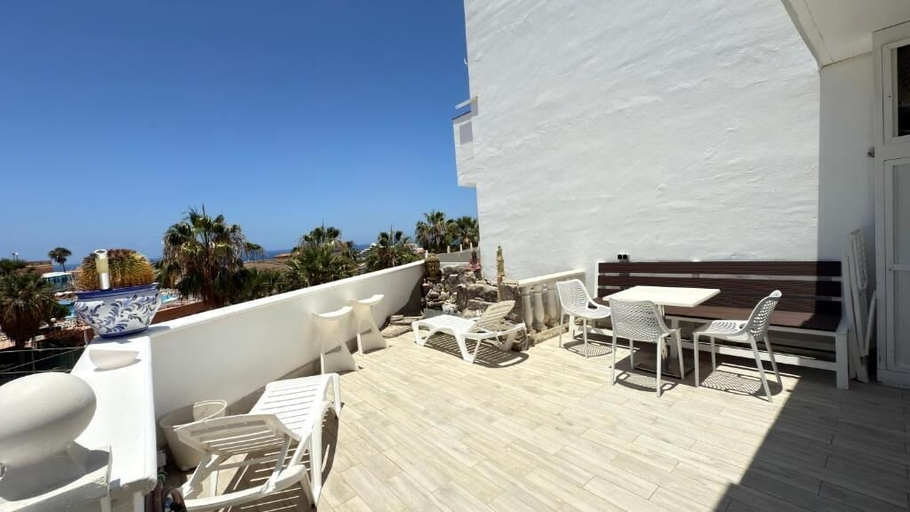 Outdoor dining 5, Costa Adeje Sunset Ocean View Patio Studio A, Santa Cruz de Tenerife