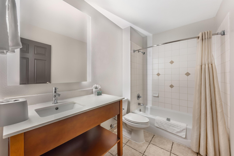 Bathroom 4, Best Western Dos Rios, Kimble