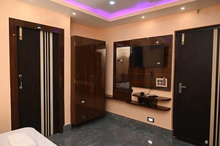 Bathroom 4, Hotel Tulusi Inn, Birbhum