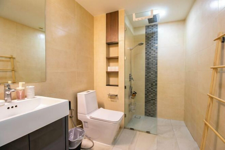 Bathroom 3, Escape Condominium Beachfront Suites - Mae Phim, Klaeng