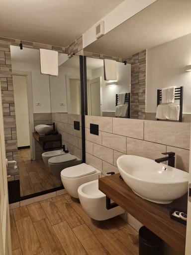 Bathroom 3, RESIDENZA ALLEGRA, Genova