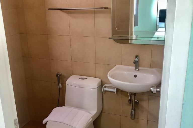 Bathroom 2, Anatasia Apartment Phuket, Pulau Phuket