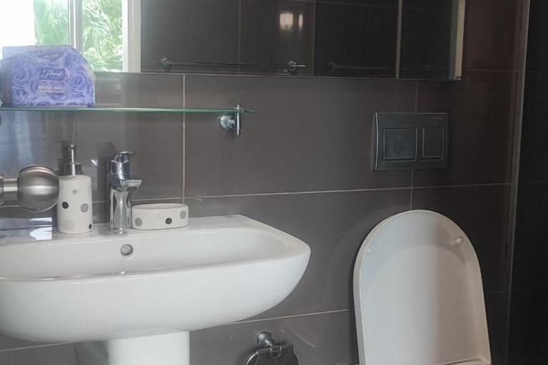 Bathroom 3, Aveline Suites II, Garden/City view,2br, amenities, Mandaluyong