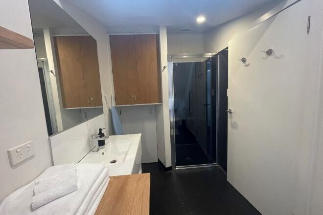 Bathroom 3, Urban Nook Serviced Apartments, Launceston - Pt B